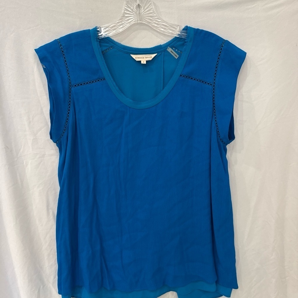 REBECCA TAYLOR Blue split back Top sz 6
Rayon poly spandex - Picture 2 of 6